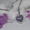 Ogrlica s privjeskom od epoksi smole - ljubičasto srce